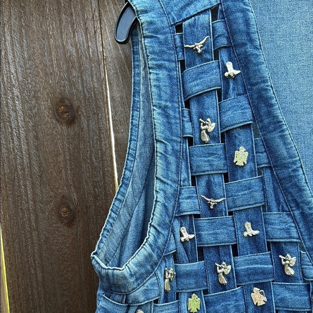 Blue Embellished Vest with Buttoned Front western style - Picture 3 of 9